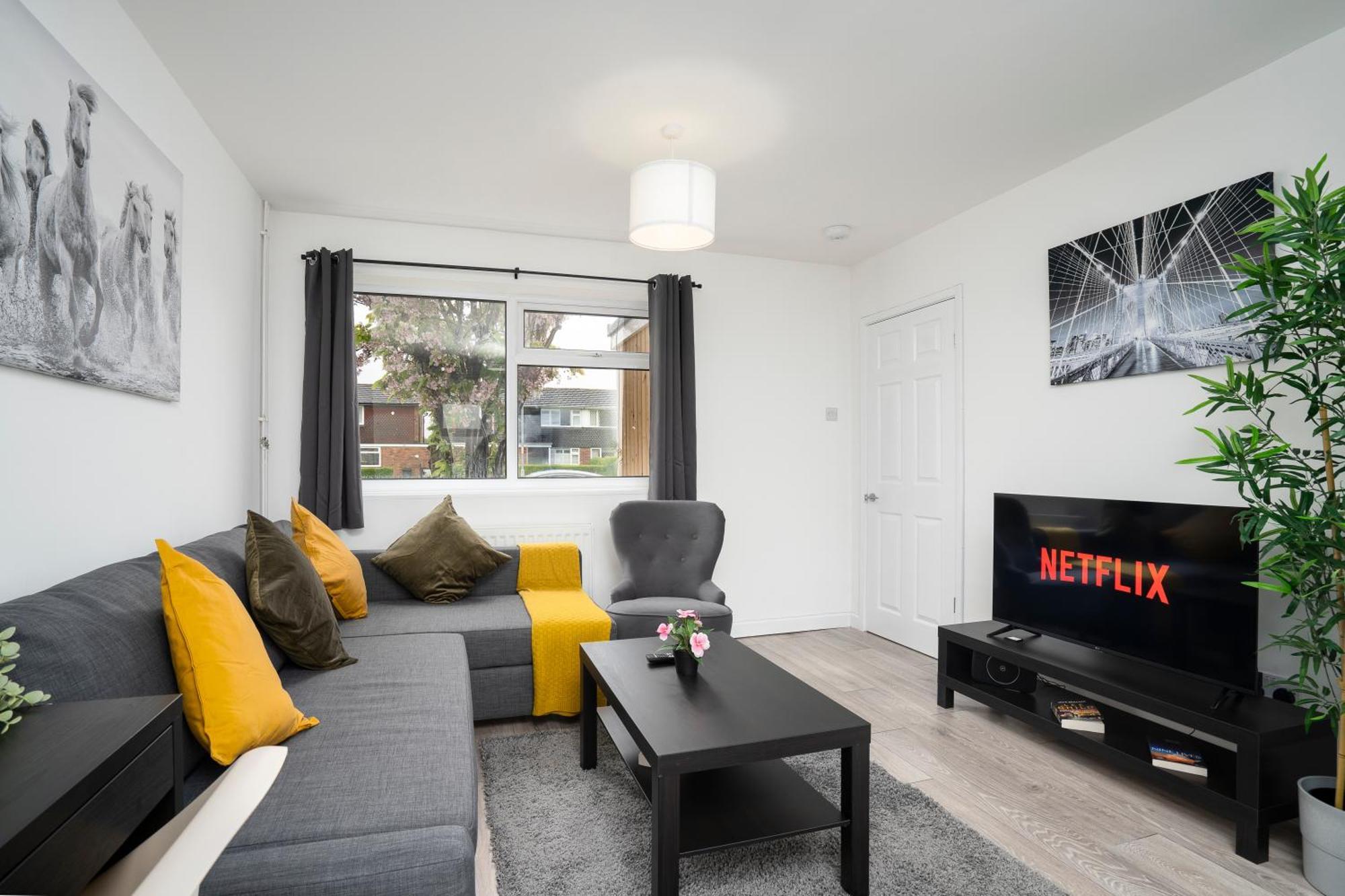 Modern 4 Bed House-Free Parking Apartman Burton Kültér fotó